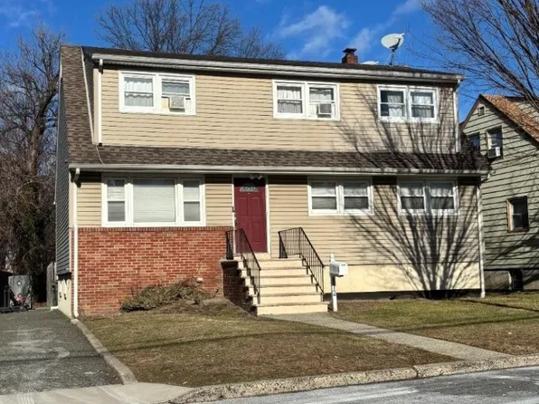 112 E Grove St, South Hackensack Twp., NJ 07606