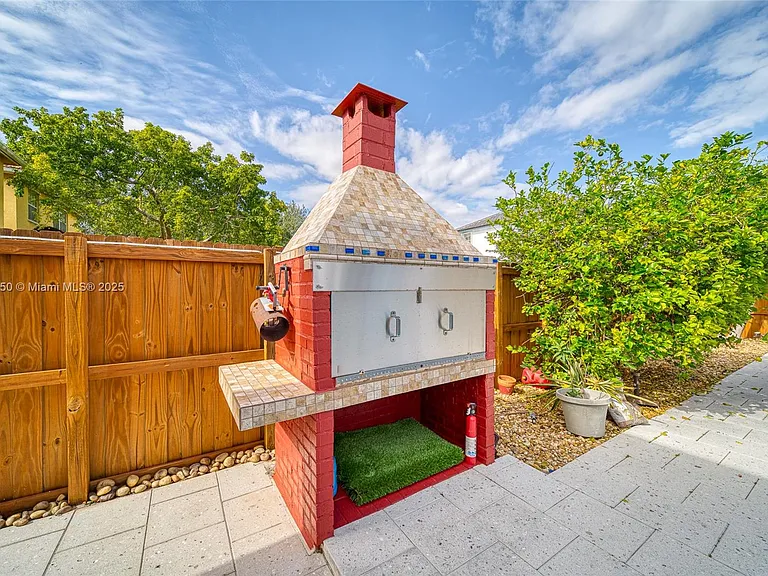16403 SW 79th Ln — Photo 38