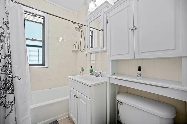 Sold by Engel & Völkers New York Real Estate | media 6