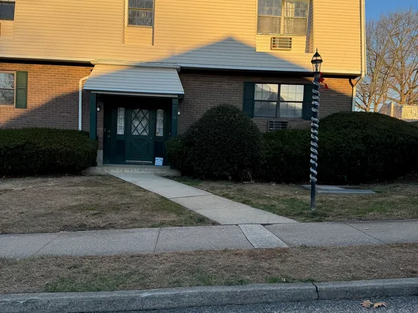 28 Enid Street APT B, Bridgeport, CT 06606