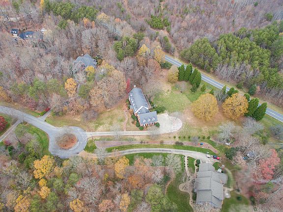 4th image of 800 E Birch Bark Ln
