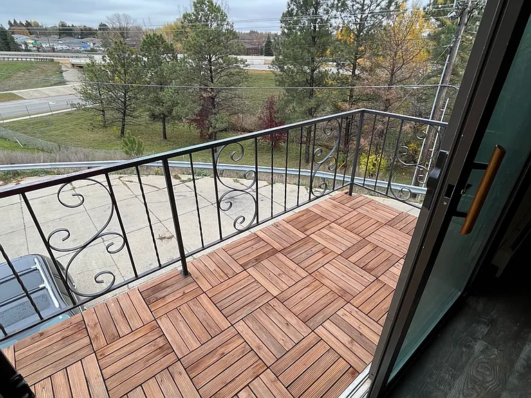 313 W Interstate Ave — Photo 1