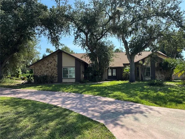 411 San Felix St, Punta Gorda, FL 33983