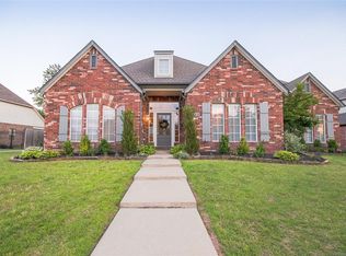 3813 W Roanoke St, Broken Arrow, OK 74011