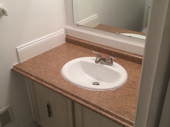 3rd image of 649 Woodcrest Dr