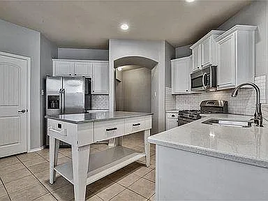Building Photo - 517 Andalusian Trl