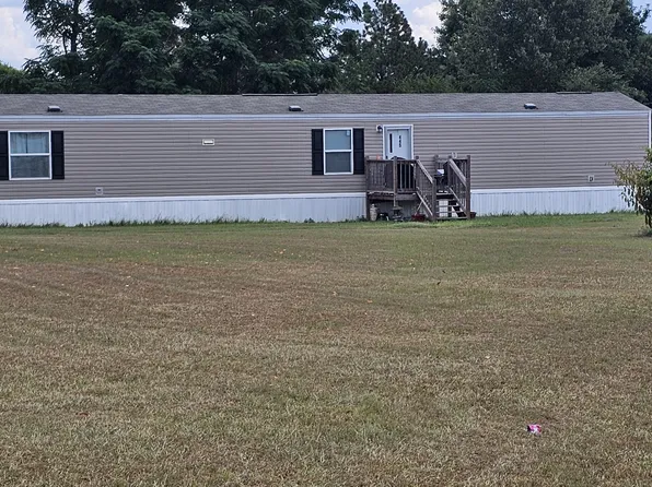 445 Saint Charles Dr, East Dublin, GA 31027