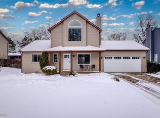 9175 Sugarbush Dr, Mentor, OH