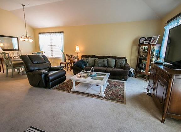 4th image of 10305 Nelson Dr