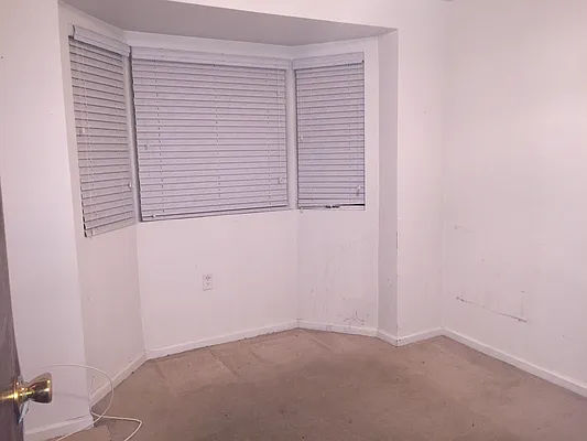 Rented by Zuz Realty | media 24