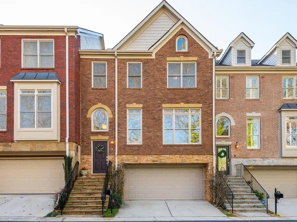 5567 Julian Pl, Sandy Springs, GA 30342