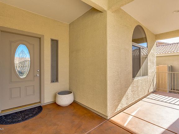 5th image of 2715 E Valencia Dr
