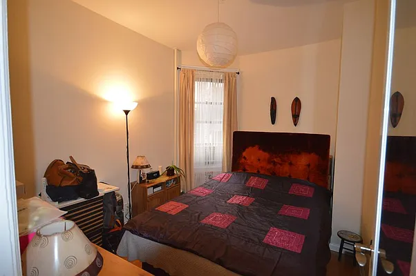 Rented by Universal Realty Group | media 3