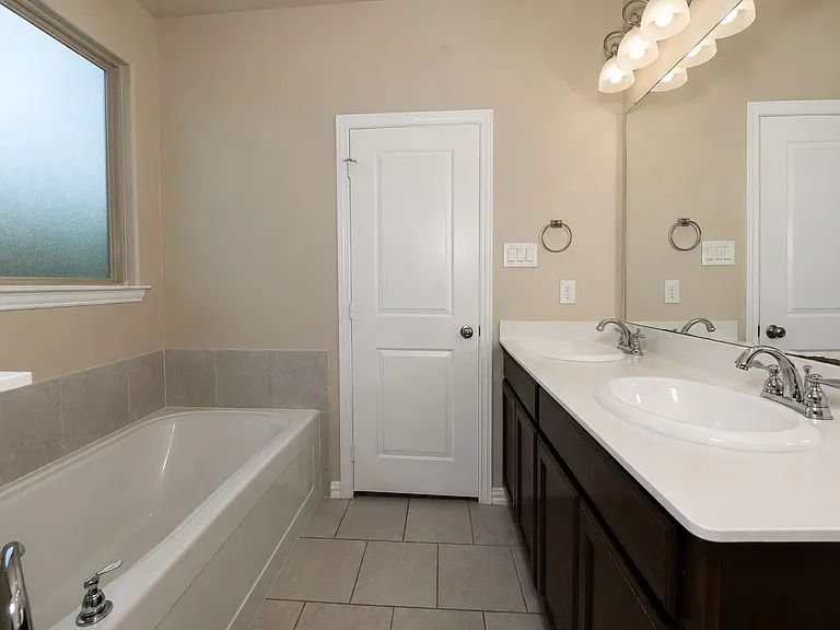 356 Emerald Creek Dr — Photo 19