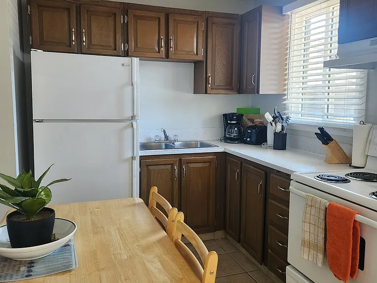 4752 55th St #4 — Photo 7