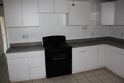 2nd image of 262 Oelkers Dr