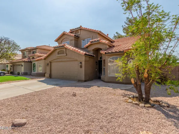 122 S COBBLESTONE Drive, Gilbert, AZ 85296