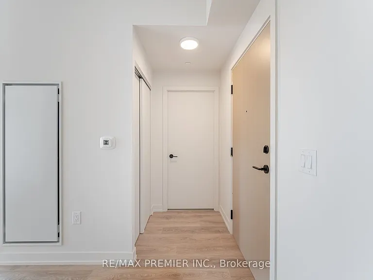 181 Sterling Rd #708 — Photo 3