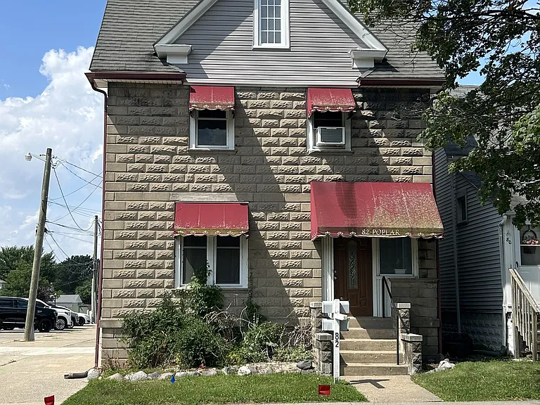 82 Poplar St #2 — Photo 12