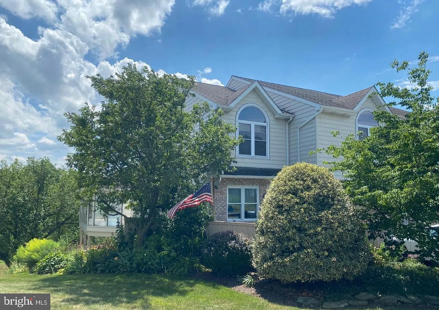 123 Pinnacle Point Dr photo 1