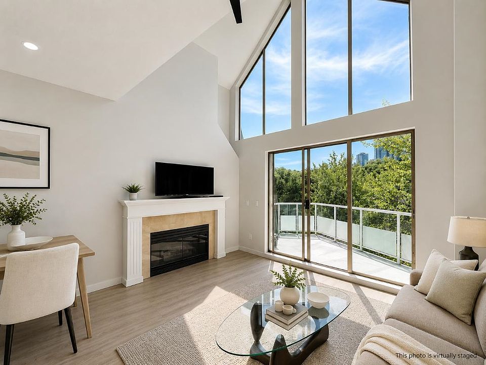 1st image of 60 Richmond St #503
