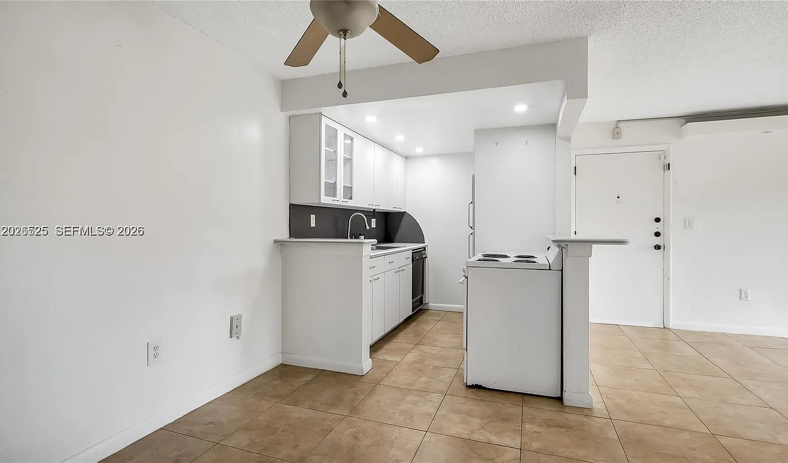 Cypress Village Condo — Photo 4