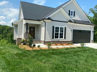226 Goose Creek Cir, Soddy Daisy, TN 37379