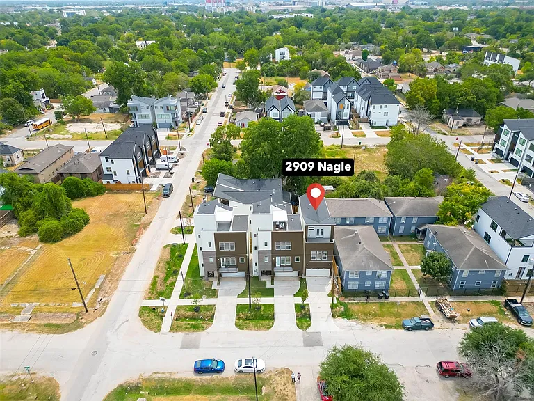 2909 Nagle St — Photo 41
