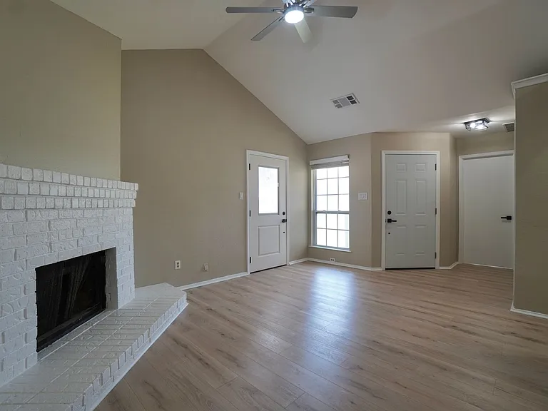 508 Greenlawn Blvd — Photo 8