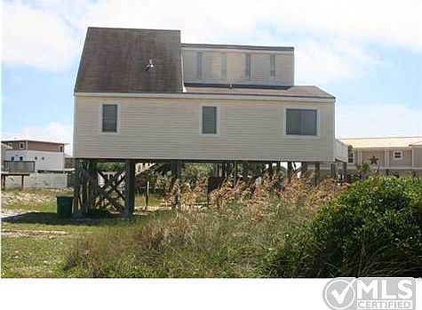 4th image of 932 E Gulf Beach Dr