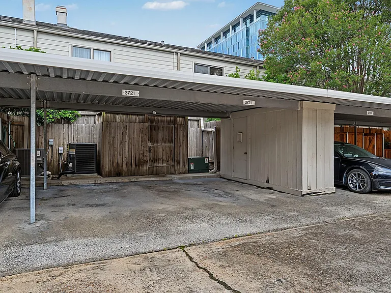 3721 Wakeforest St — Photo 23