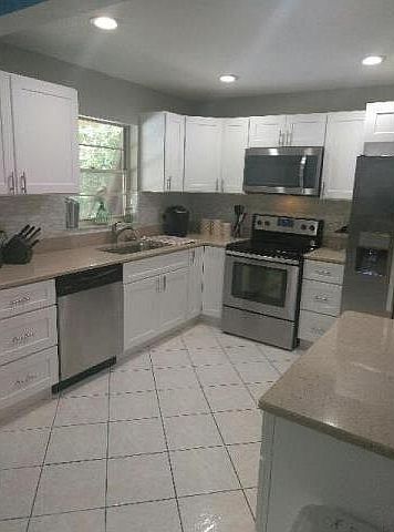 1st image of 8753 SE Jardin St