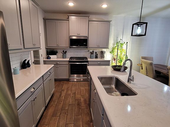 5th image of 693 Chandler Dr