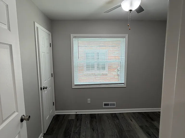 4517 Douglas Rd — Photo 12
