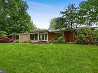 21 Lowell Dr, Reading, PA 19606