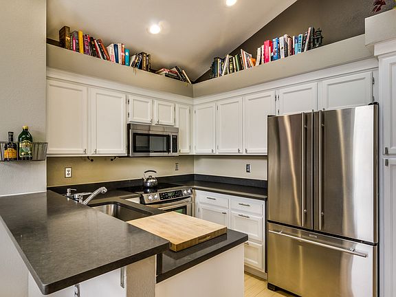 Caesar Stone Counters