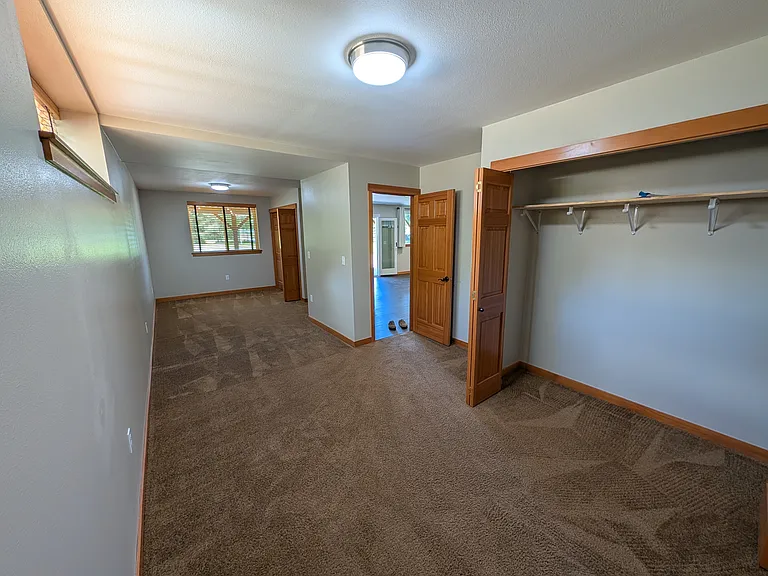 5482 Bayview Rd #B — Photo 35
