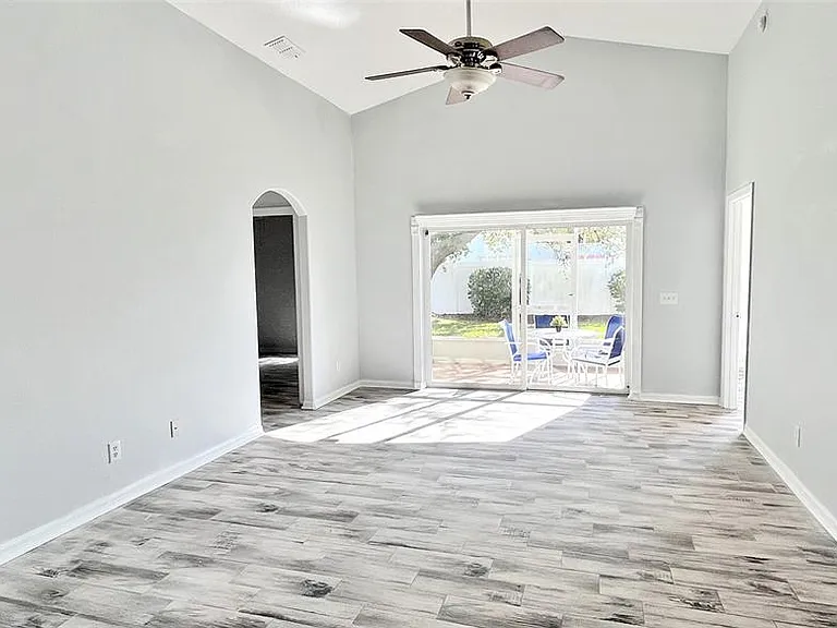 337 Silver Palms Cir — Photo 15