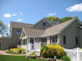 17 Jackwill Rd, East Patchogue, NY 11772