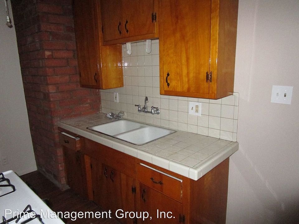 1st image of 6231 Greenleaf Ave APT B