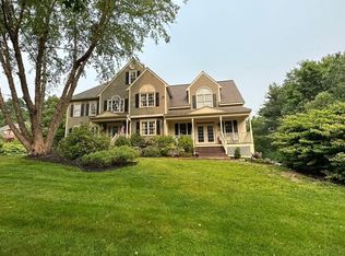 45 Glen Rd, Hopkinton, MA 01748