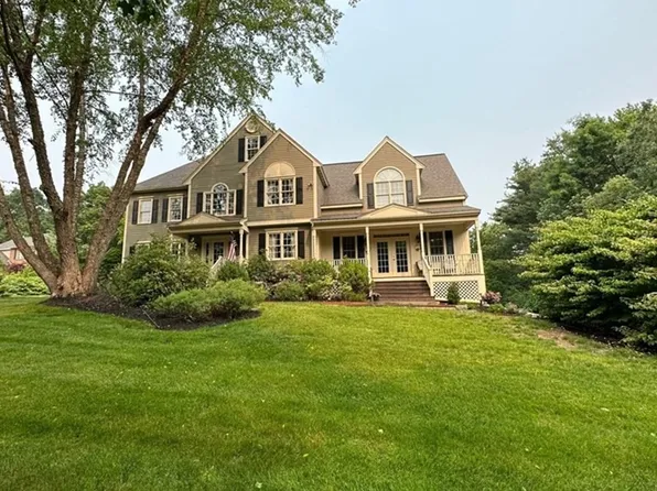 45 Glen Rd, Hopkinton, MA 01748