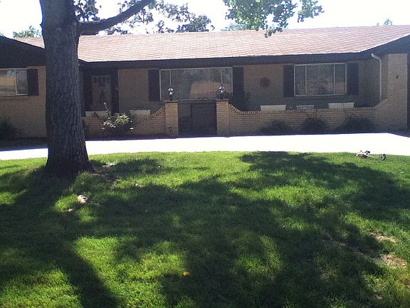 Front Entrance and driveway