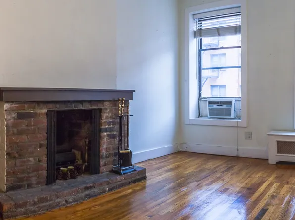 310 West 18th Street 4A image 1 of 6
