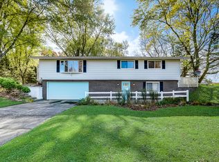 W6593 Willow Bend Rd, Walworth, WI 53184