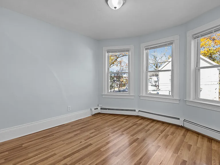 60 Morris Ave #2 — Photo 28