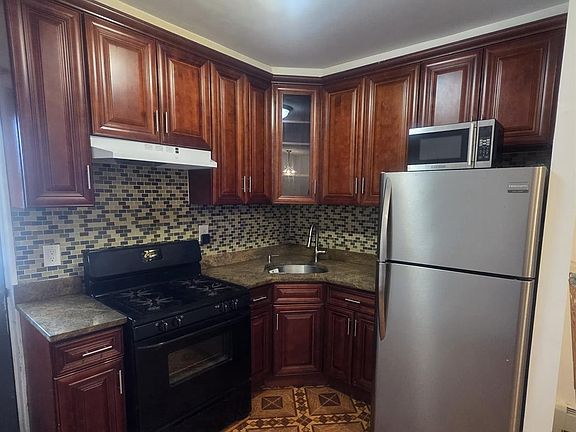 2nd image of 3223 96th St #2F
