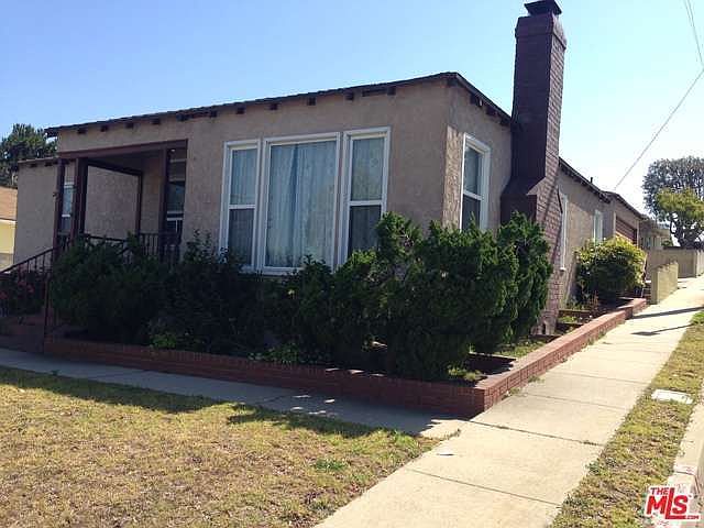 2nd image of 832 Eucalyptus Dr