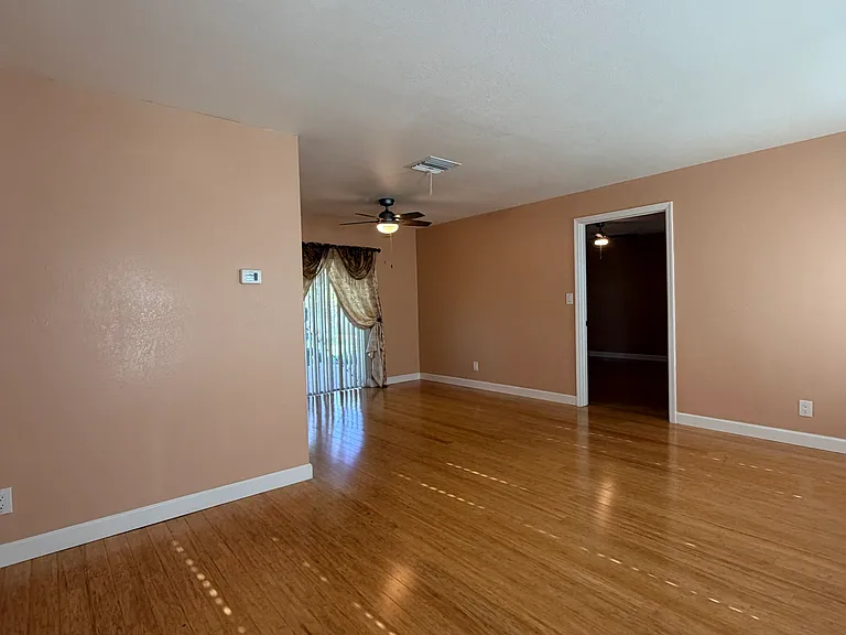 1648 Summerdale Dr S — Photo 12
