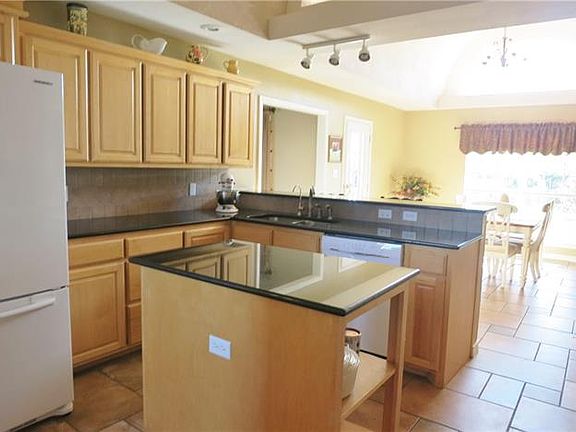 4th image of 117 Trail Creek Dr